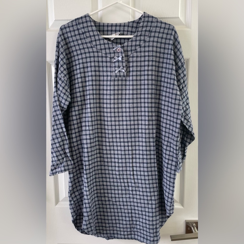 Creations Mode-Elle cotton flannel nightgown.